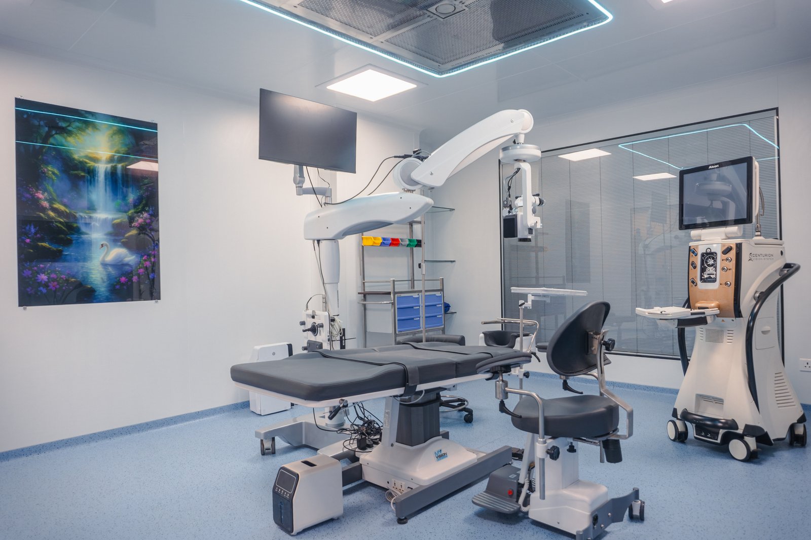 Cataract surgery at ShivAnuj Eye Hospital Vadodara