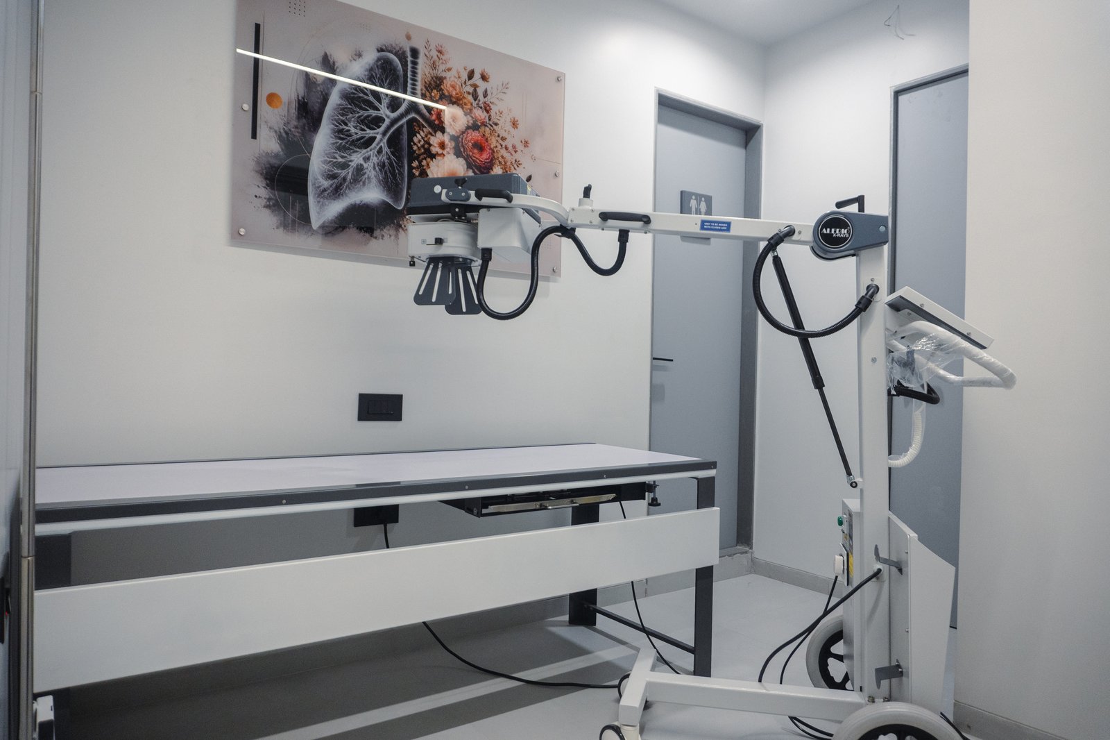 Digital X-Ray room at ShivAnuj Eye Hospital & Diagnostic Center, Vadodara &mdash; low-dose, high-resolution imaging